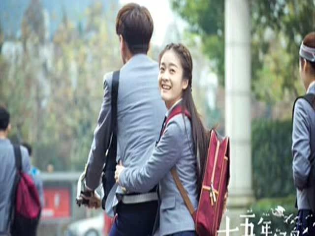 五彩几何塔